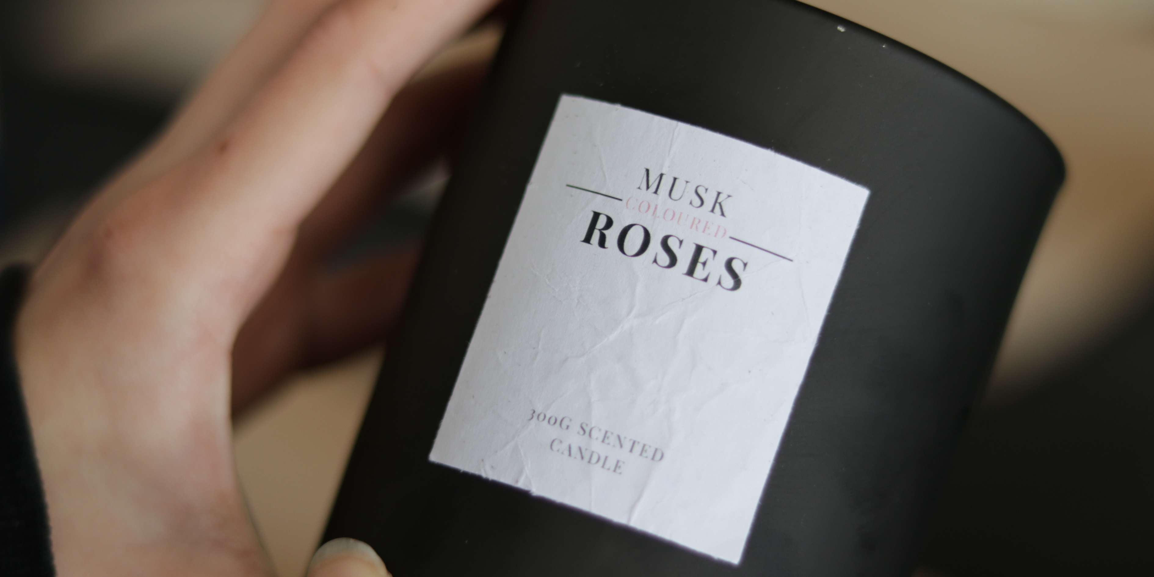 Musk Scented Roses candle